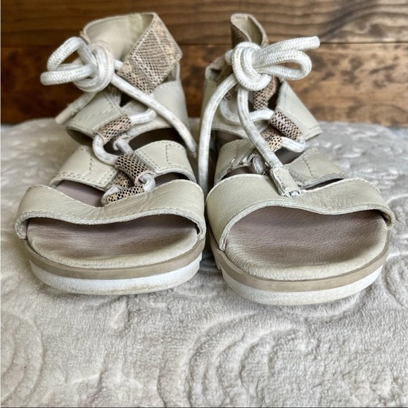 Sorel Torpeda Bungee Ankle Tie Leather Gladiator Sandals Sz 8.5 Off White READ - Picture 9 of 14